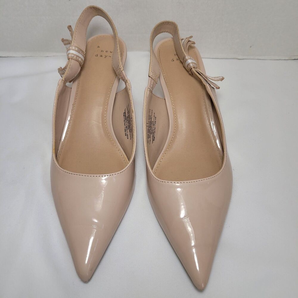 A New Day Milan Tan Patent Slingback Kitten Heel Women's Sz 11 Pointed Toe Heels